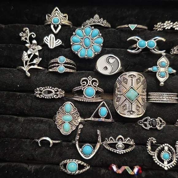 Lot of 30pcs fashion rings - Picture 2 of 3